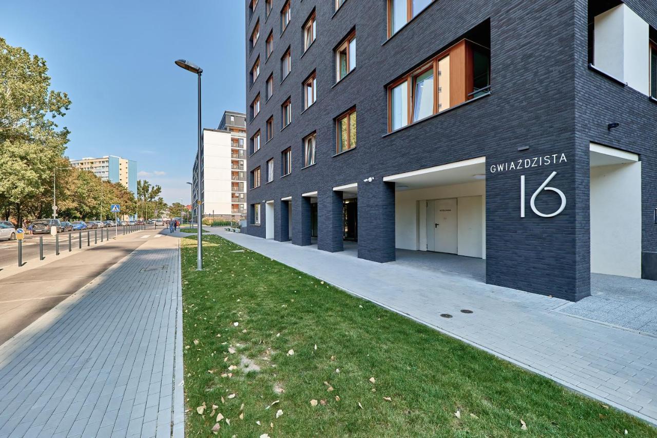 Exclusive Apartments Gwiazdzista With Free Garage Wroclaw By Noclegi Renters Экстерьер фото