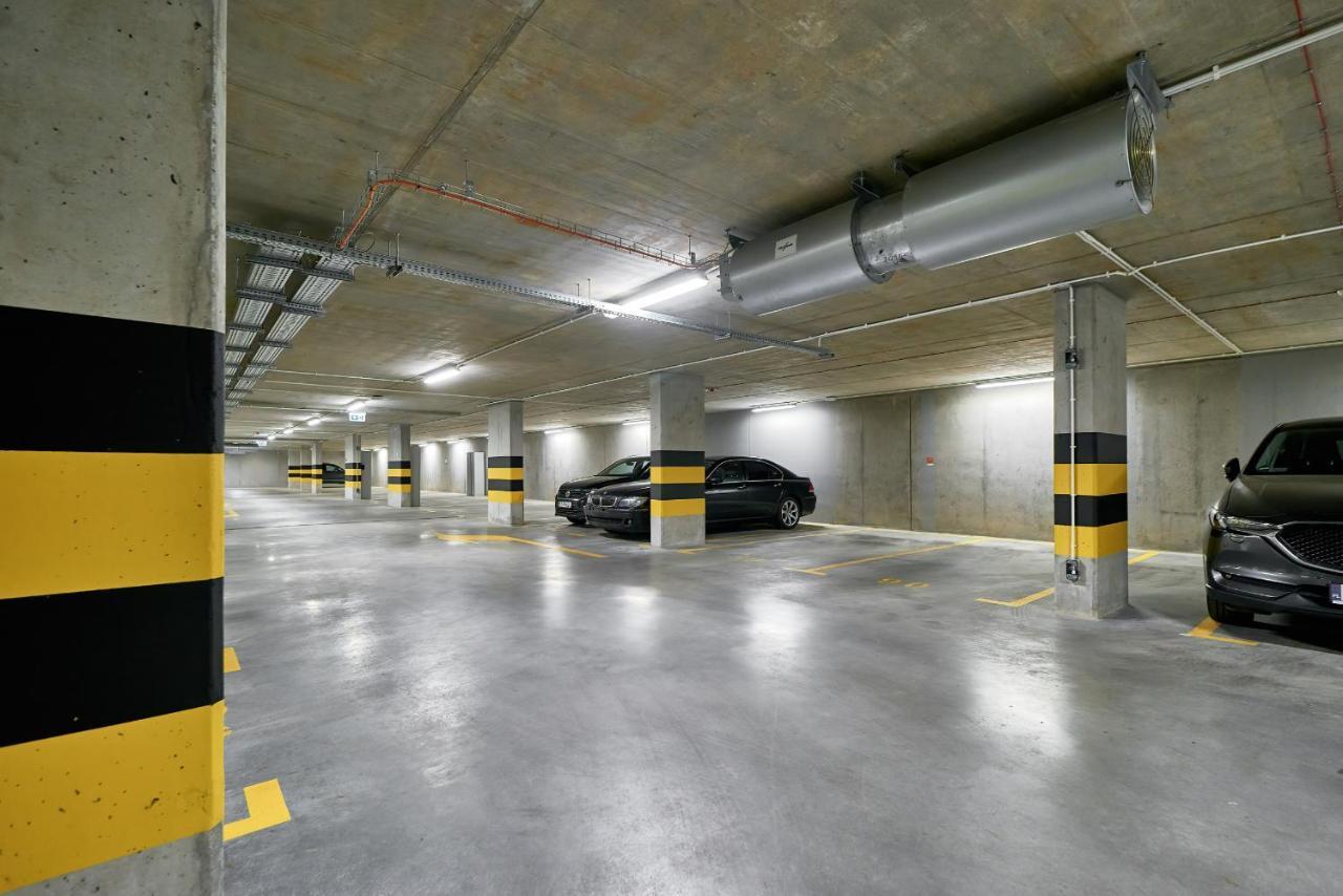 Exclusive Apartments Gwiazdzista With Free Garage Wroclaw By Noclegi Renters Экстерьер фото