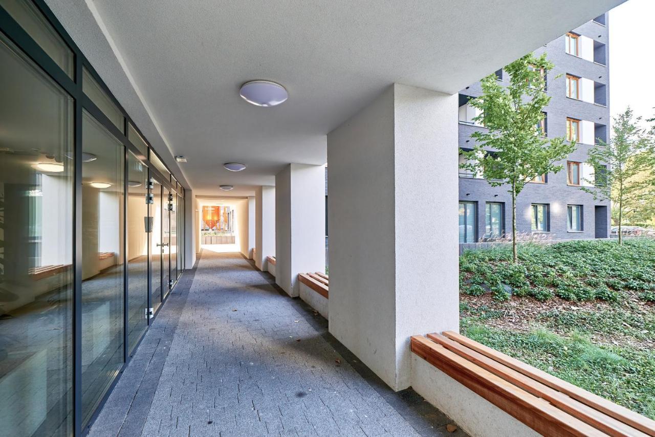 Exclusive Apartments Gwiazdzista With Free Garage Wroclaw By Noclegi Renters Экстерьер фото